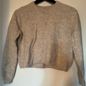 cropped aritzia sweater